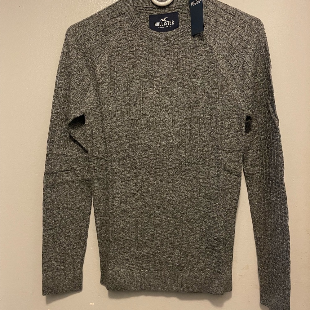 Hollister Men's Charcoal Crewneck Sweater